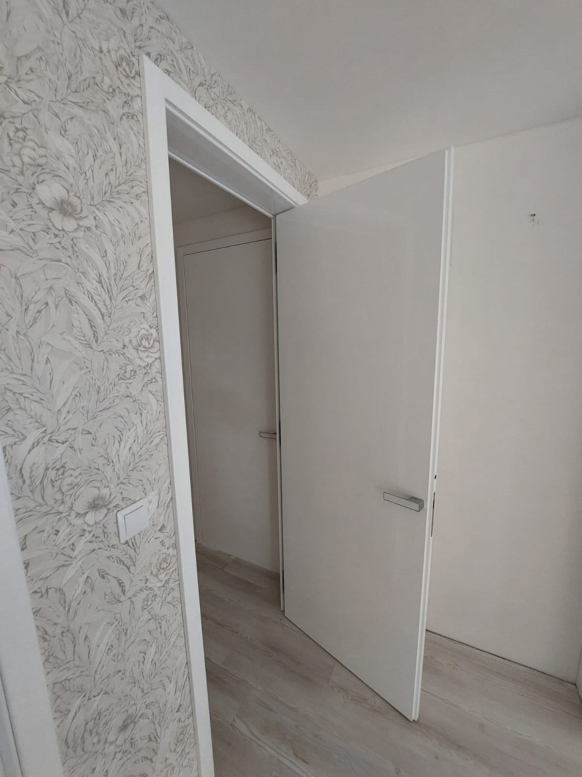 Dveře, bílý lak, interiér