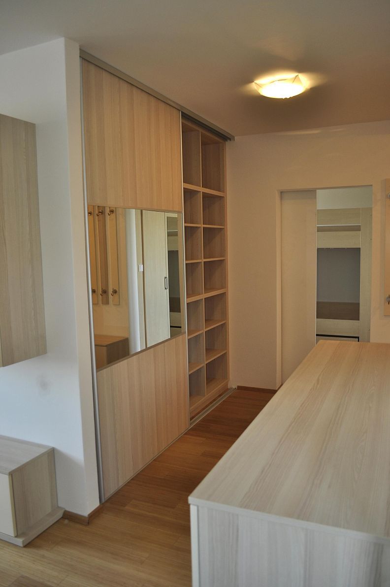 Realizace, vestavná skříň